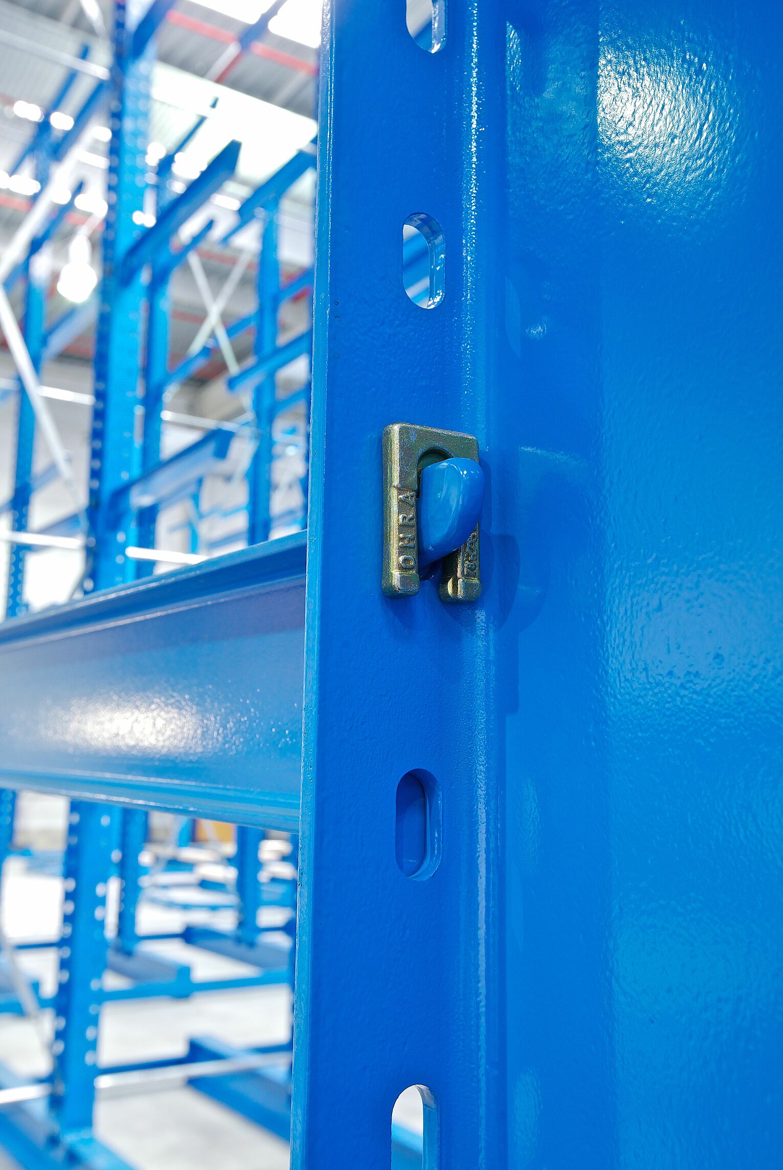 [Translate "Italien"] Cantilever racking system by OHRA